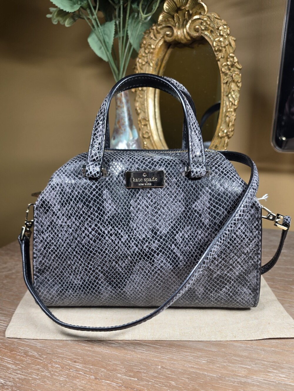 kate spade Gray Python-Embossed Leather Crossbody Satchel NWOT (Retail $398) - Picture 3 of 15